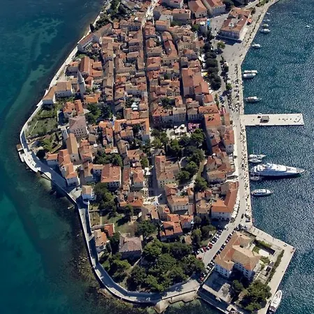 Apartment Porec بوريتش