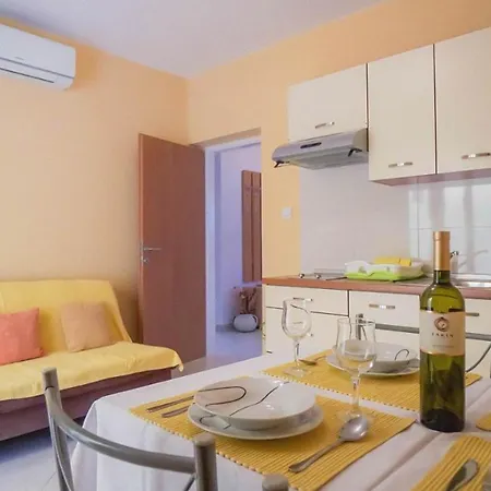 Apartment Porec Διαμέρισμα *